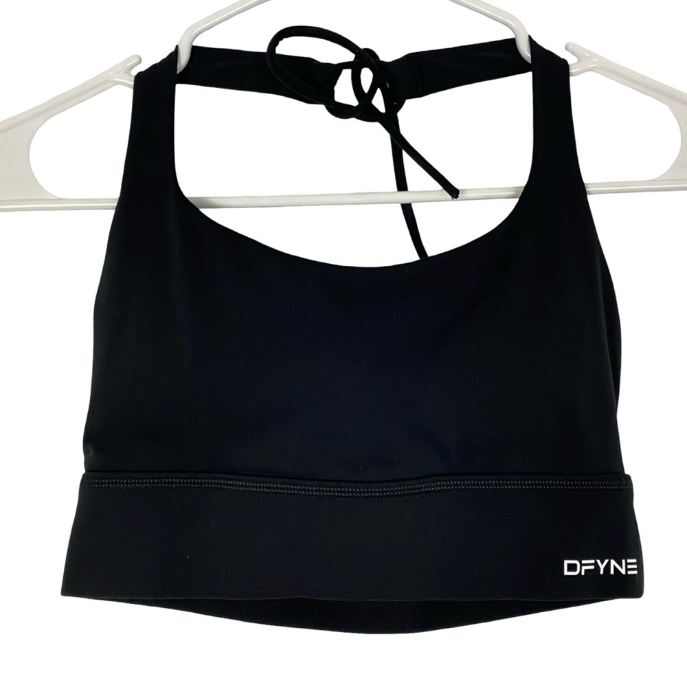 DFYNE Black Sports Bra